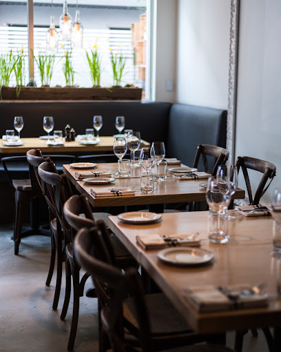 Cassis Bistro